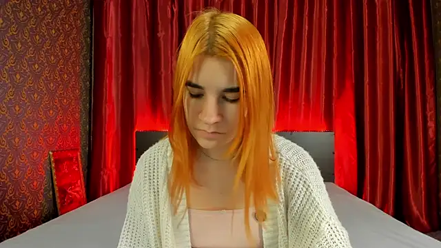  Polly Love  online show from 12.10.24