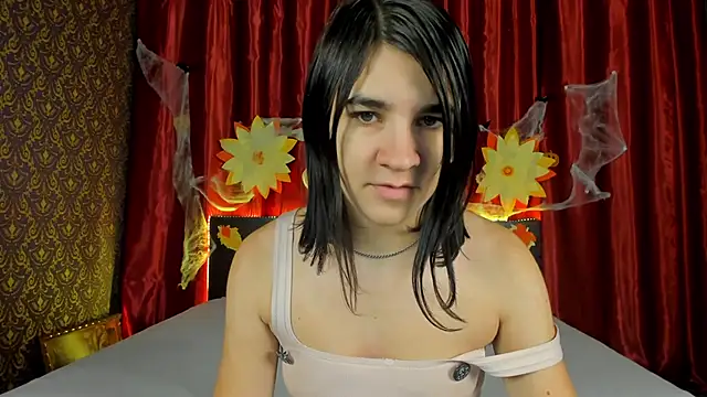  Polly Love  online show from 11.04.25