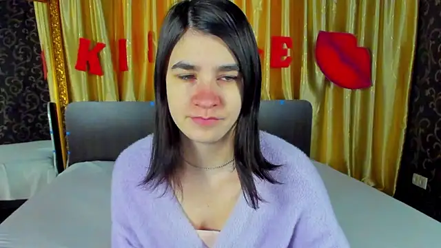 Snapshot of _Polly_Love_ chatting on 02.11.26 Polly Love online show from 02.11.26