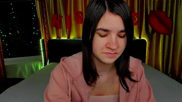 Snapshot of _Polly_Love_ chatting on 02.20.26 Polly Love online show from 02.20.26