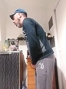 Snapshot of affascino chatting on 03.26.26 affascino online show from 03.26.26