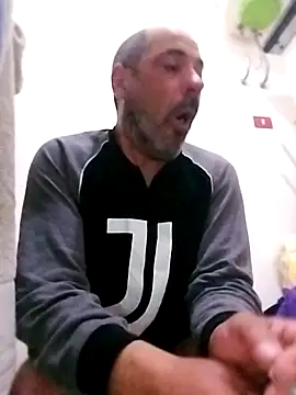 Snapshot of affascino chatting on 03.30.26 affascino online show from 03.30.26