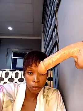 Snapshot of DickDiva1 chatting on 03.02.25 DickDiva1 online show from 03.02.25