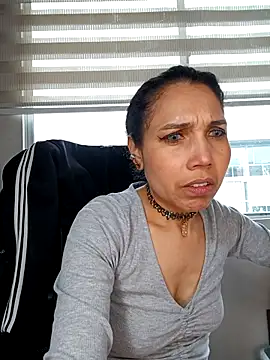 KimPielCanela online show from 01.06.26