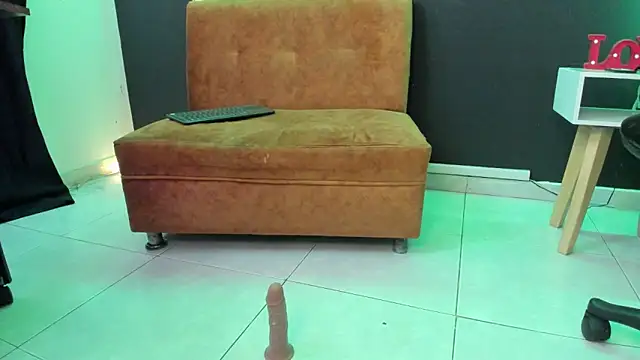 emma sexxy online show from 02.18.25