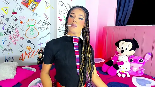 Snapshot of bloom444 chatting on 02.24.26 bloom444 online show from 02.24.26