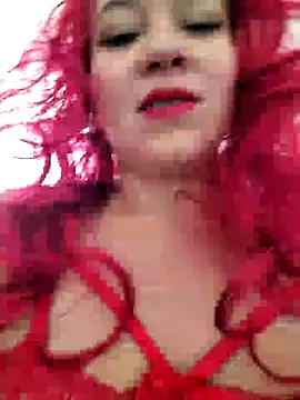 Snapshot of ELEKTRA-LUXURY chatting on 02.14.25 ELEKTRA-LUXURY online show from 02.14.25