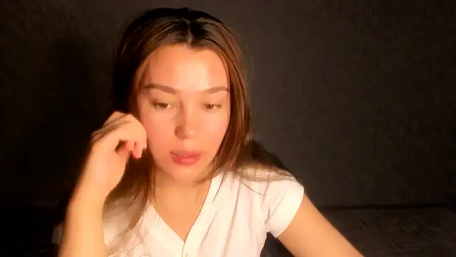 Snapshot of LunaXmii chatting on 03.14.26 LunaXmii online show from 03.14.26