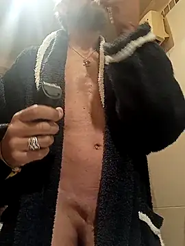 Snapshot of FRANKY_nycc1978 chatting on 10.14.25 FRANKY nycc1978 online show from 10.14.25