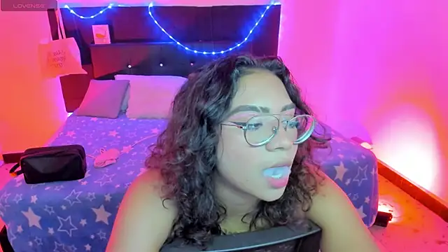 im angels77 online show from 02.17.25