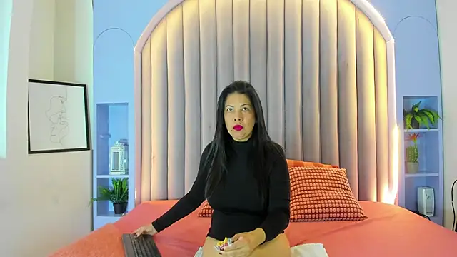 JaylaScott   online show from 02.05.26