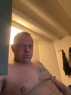 Snapshot of JakubW79 chatting on 01.21.25 JakubW79 online show from 01.21.25