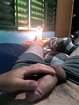 Snapshot of paudeliciosoo chatting on 10.05.25 paudeliciosoo online show from 10.05.25