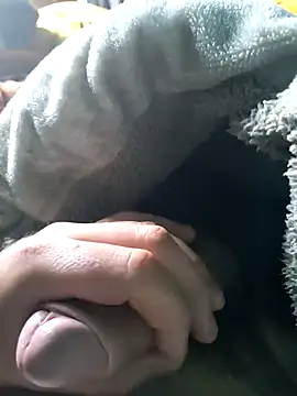 paudeliciosoo online show from 10.31.25