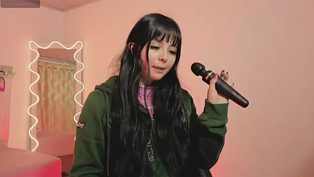 hina tay online show from 11.25.25