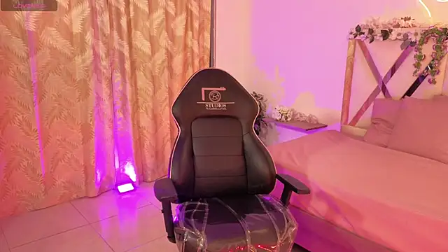 hina tay online show from 03.27.26