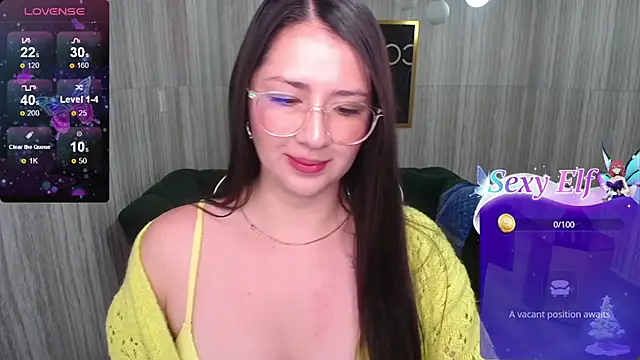 Snapshot of Rachel_t_ chatting on 12.13.24 Rachel t  online show from 12.13.24