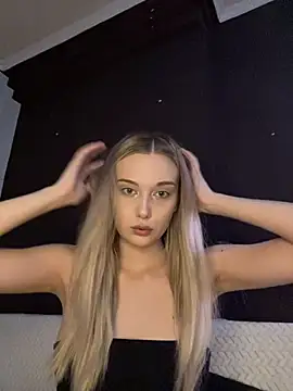 Snapshot of Alisa_Rise chatting on 02.16.25 Alisa Rise online show from 02.16.25