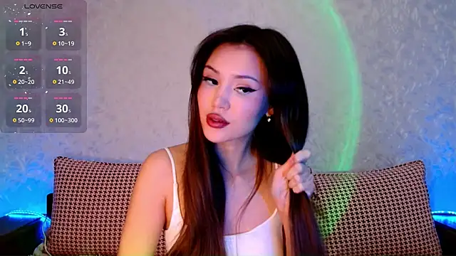 Min Jee  online show from 03.04.25