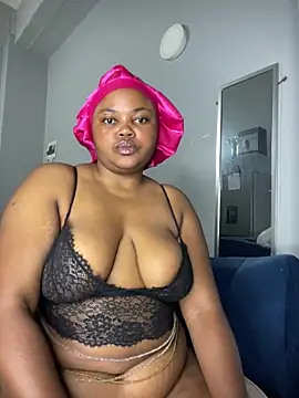 Curveysinaa online show from 02.15.26