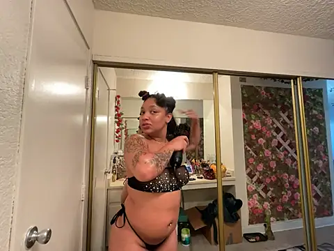 GoddessNih online show from 10.17.25