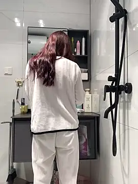 Aimeil online show from 01.04.25