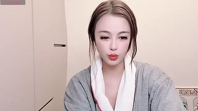 Neyllar online show from 12.22.25