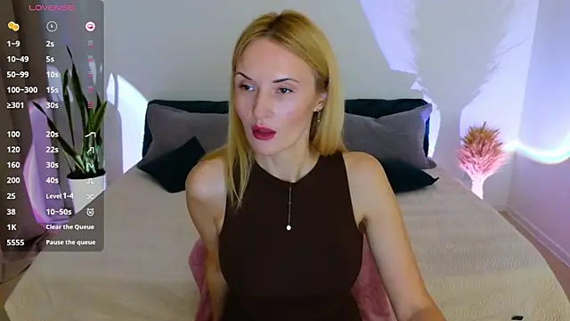 AlisssaRose online show from 11.15.25