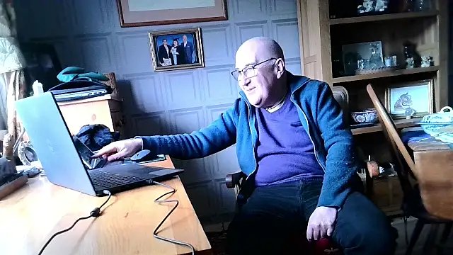 Adamdaddybear online show from 01.27.25