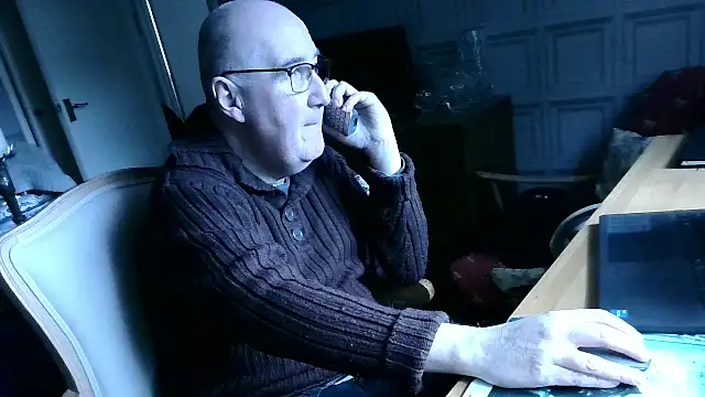 Adamdaddybear online show from 02.08.25