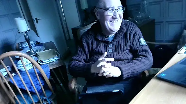 Adamdaddybear online show from 02.11.25