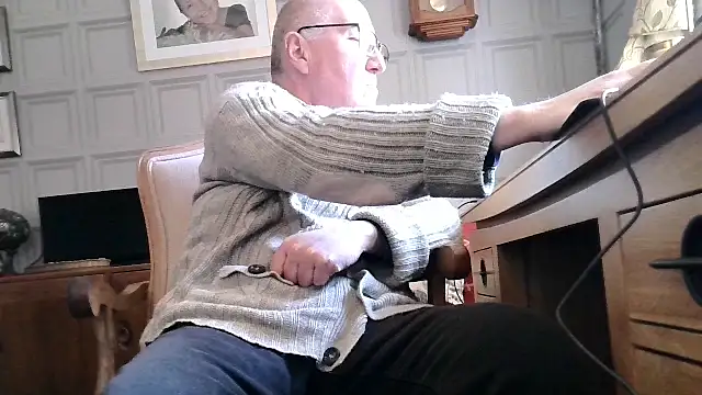 Adamdaddybear online show from 03.01.25