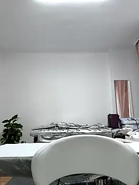 Snapshot of SukyGirl chatting on 02.08.25 SukyGirl online show from 02.08.25