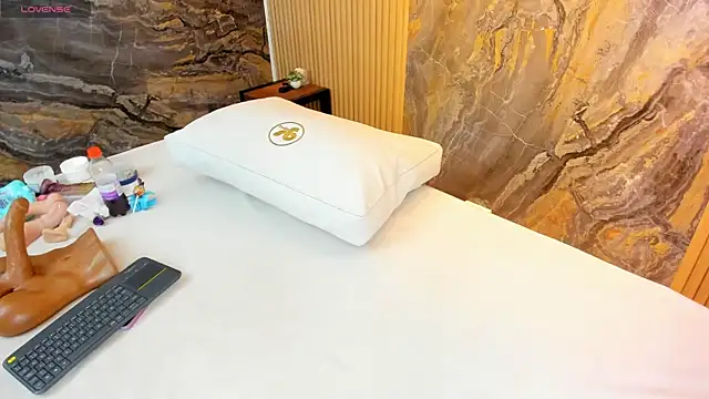 ella harper online show from 02.18.25