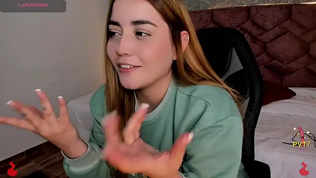 Lucia star   online show from 12.13.24