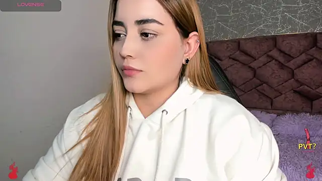 Lucia star   online show from 01.14.25