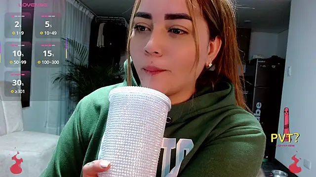 Lucia star   online show from 11.14.25