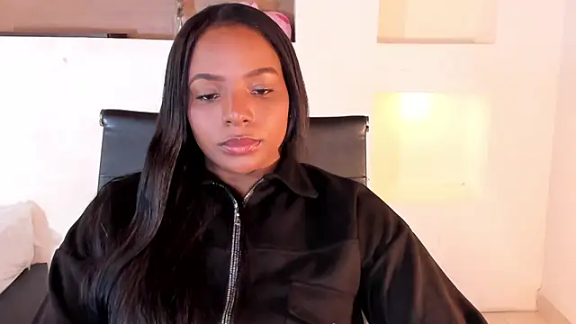 Snapshot of IvyBliss8 chatting on 01.05.25 IvyBliss8 online show from 01.05.25