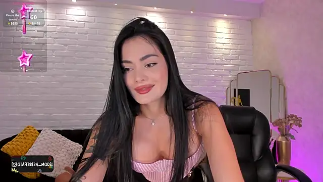 GiaFerrara online show from 10.16.25