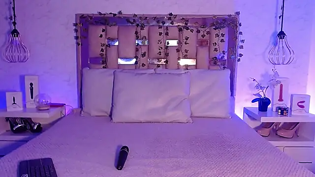 GigiVolkova online show from 10.10.25