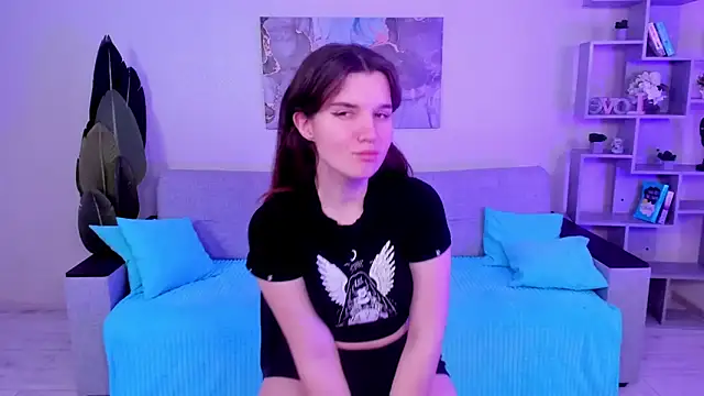 BonneyLove online show from 12.04.24