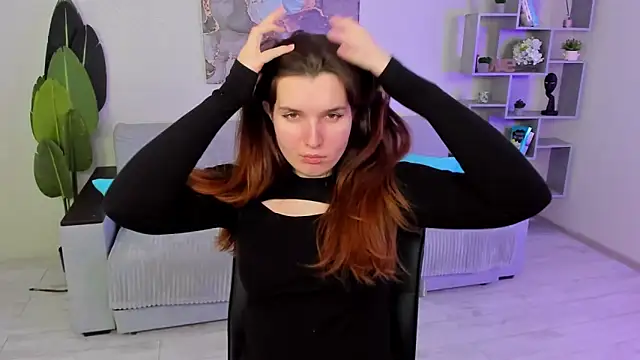 BonneyLove online show from 03.17.25