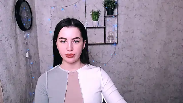 DivaKaily  online show from 12.08.24