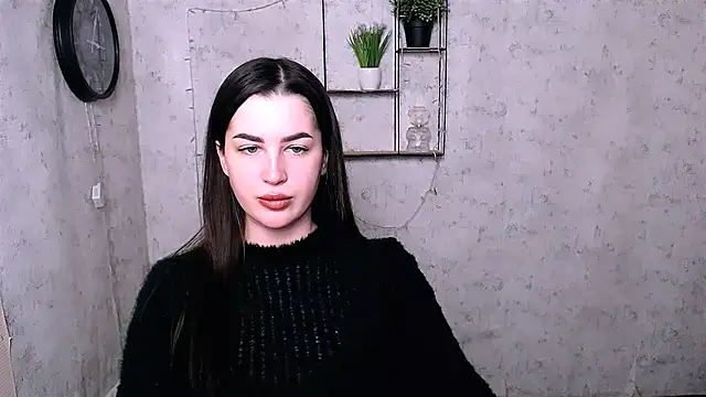 DivaKaily  online show from 12.15.24