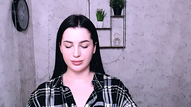 DivaKaily  online show from 01.16.25