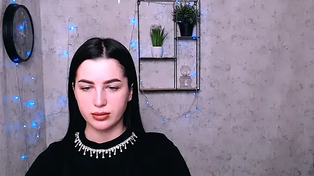 DivaKaily  online show from 01.24.25