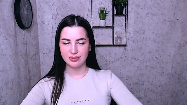 DivaKaily  online show from 02.05.25