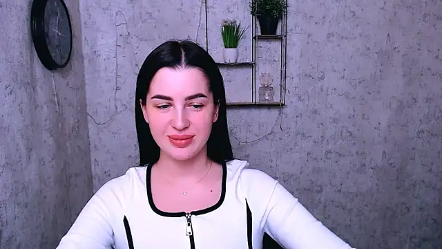 DivaKaily  online show from 02.06.25