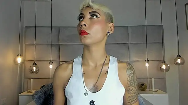 MiaMorgan  online show from 02.10.25