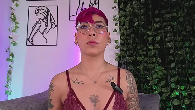 MiaMorgan  online show from 01.16.26